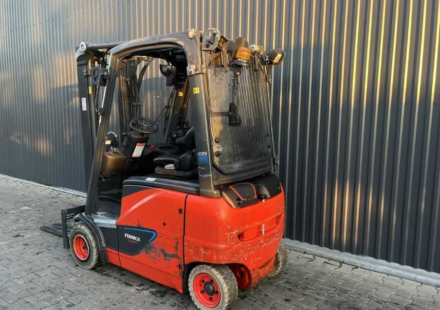 Linde E20PH-02 - Electric forklift: picture 3 Linde E20PH-02 - Electric forklift: picture 3