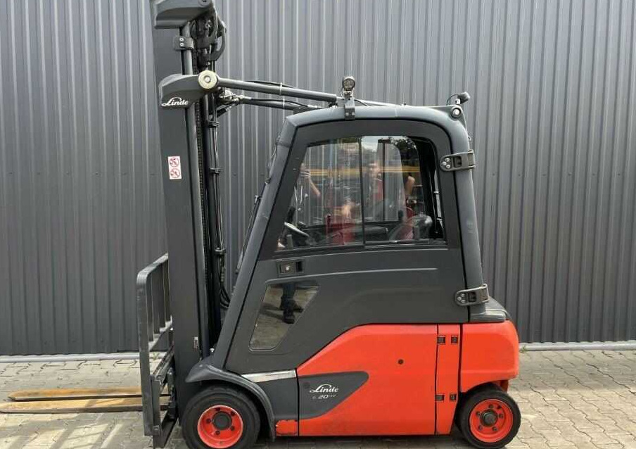 Linde E20PL-02 - Electric forklift: picture 2 Linde E20PL-02 - Electric forklift: picture 2