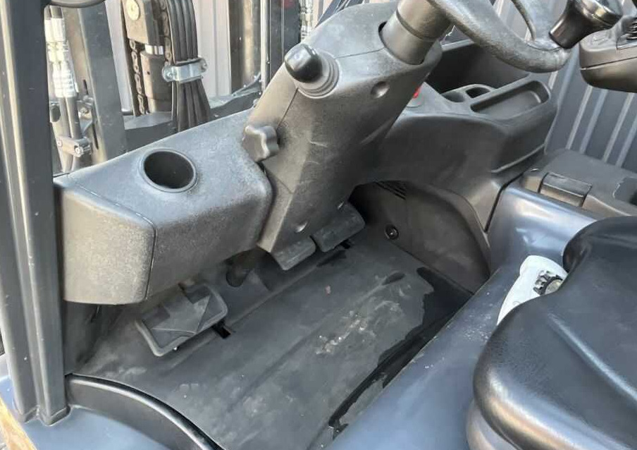 Electric forklift Linde E25-01: picture 10