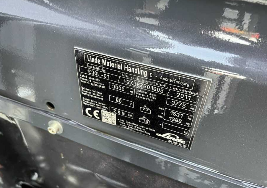 Linde E30L-01 - Electric forklift: picture 4 Linde E30L-01 - Electric forklift: picture 4