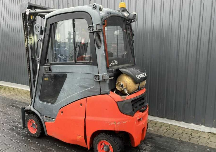 Linde H14T-01 - LPG forklift: picture 3 Linde H14T-01 - LPG forklift: picture 3