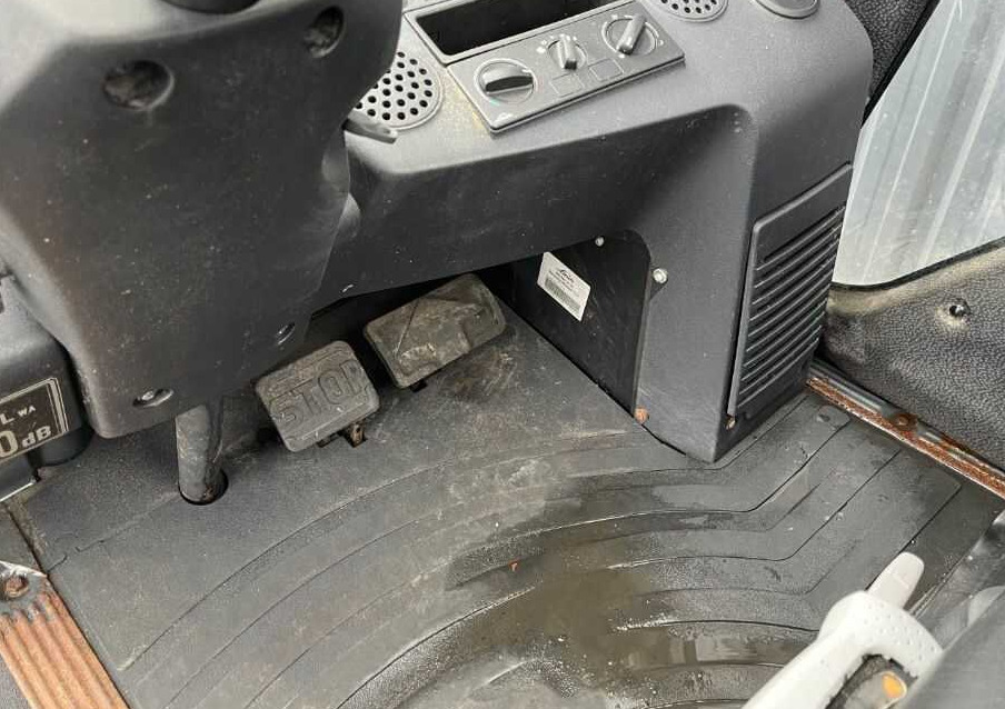 Diesel forklift Linde H20D-02: picture 8