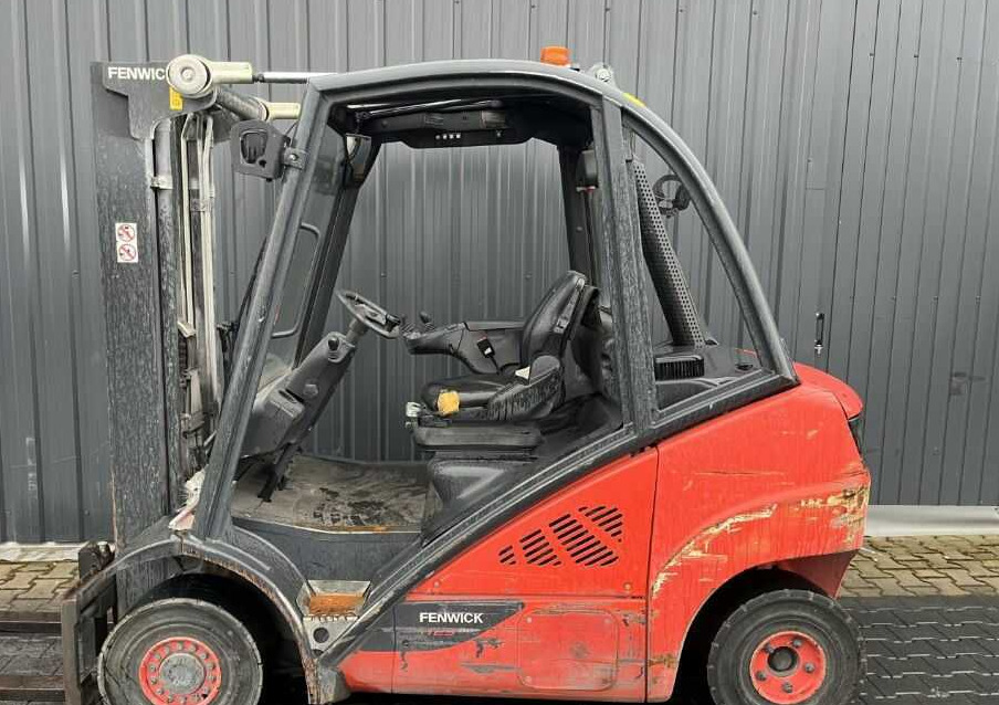 Diesel forklift Linde H25D: picture 7