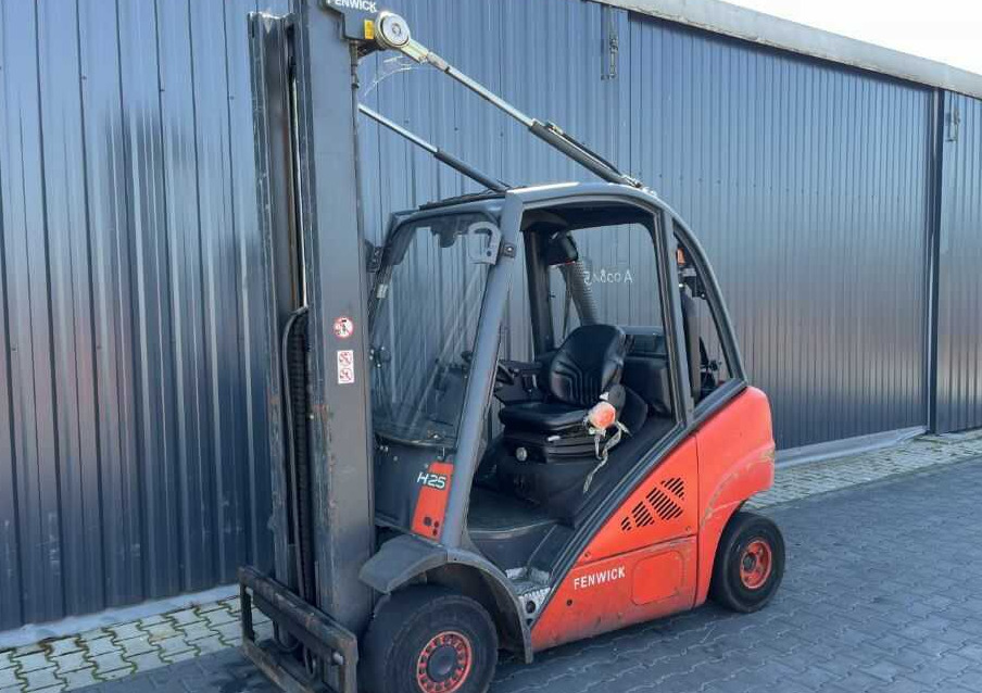 Linde H25T-01 - LPG forklift: picture 3 Linde H25T-01 - LPG forklift: picture 3