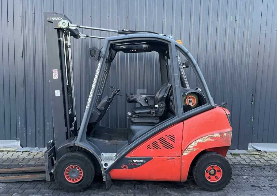 Linde H25T-01 - LPG forklift: picture 2 Linde H25T-01 - LPG forklift: picture 2