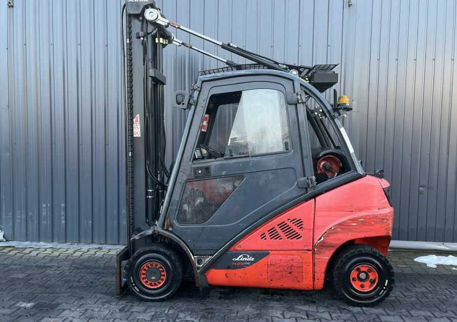 Linde H25T-02 - LPG forklift: picture 2 Linde H25T-02 - LPG forklift: picture 2