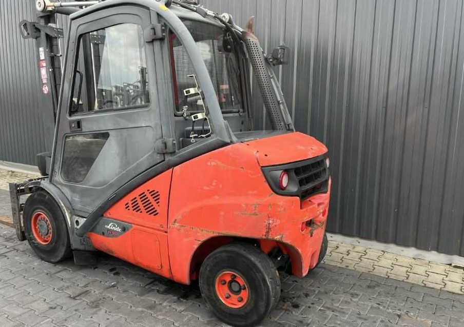 Linde H35D-01 - Diesel forklift: picture 3 Linde H35D-01 - Diesel forklift: picture 3
