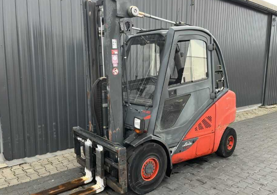 Linde H35D-01 - Diesel forklift: picture 1 Linde H35D-01 - Diesel forklift: picture 1