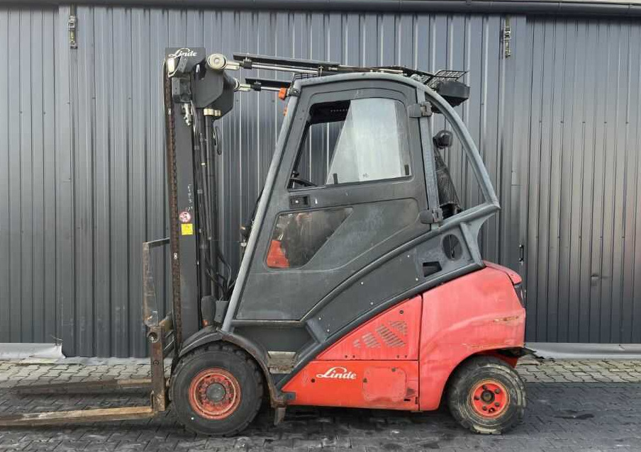 Linde H35D-01 - Diesel forklift: picture 2 Linde H35D-01 - Diesel forklift: picture 2