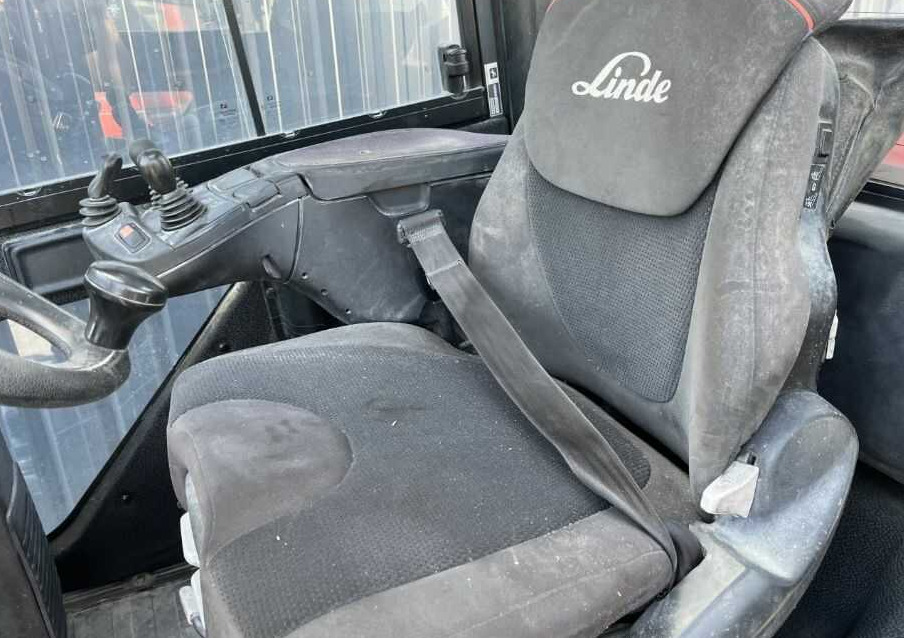 LPG forklift Linde H35T-02: picture 8