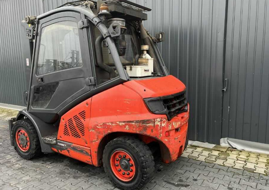 Linde H40D-02 - Diesel forklift: picture 3 Linde H40D-02 - Diesel forklift: picture 3