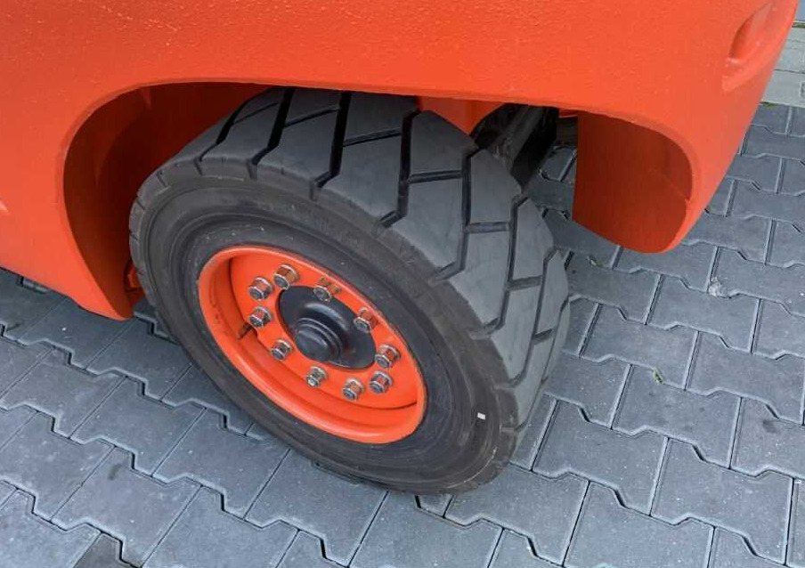 Linde H40T-02 - LPG forklift: picture 5 Linde H40T-02 - LPG forklift: picture 5