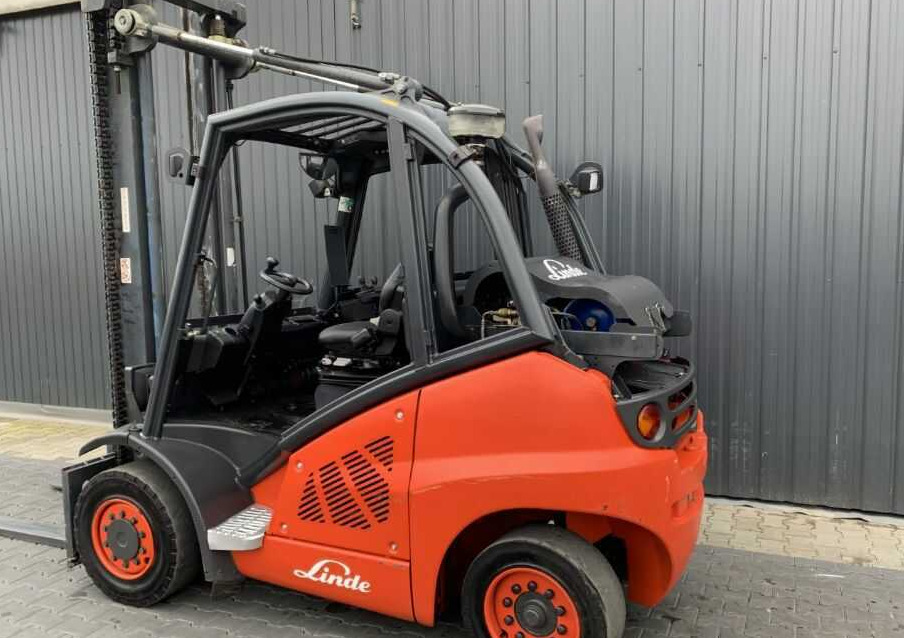 Linde H40T - LPG forklift: picture 4 Linde H40T - LPG forklift: picture 4