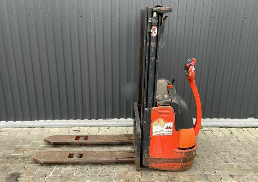 Linde L10 - Stacker: picture 2 Linde L10 - Stacker: picture 2