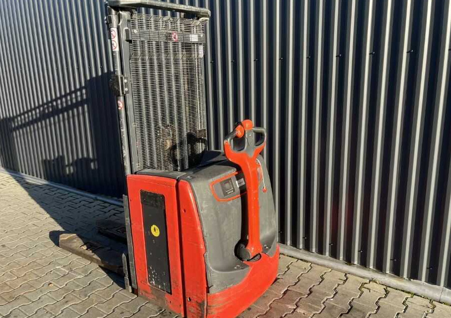 Linde L14 - Stacker: picture 3 Linde L14 - Stacker: picture 3