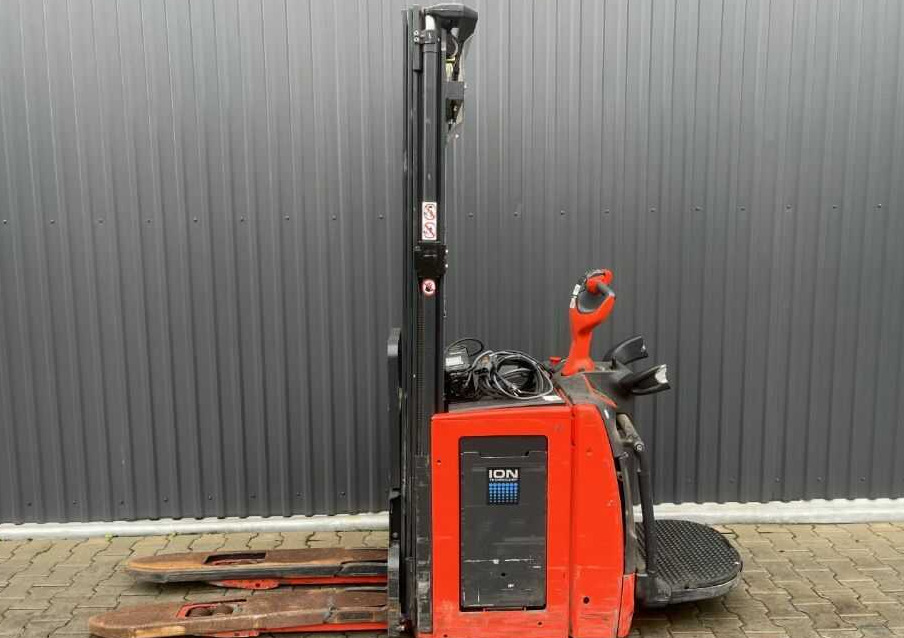 Linde L14APi - Stacker: picture 2 Linde L14APi - Stacker: picture 2