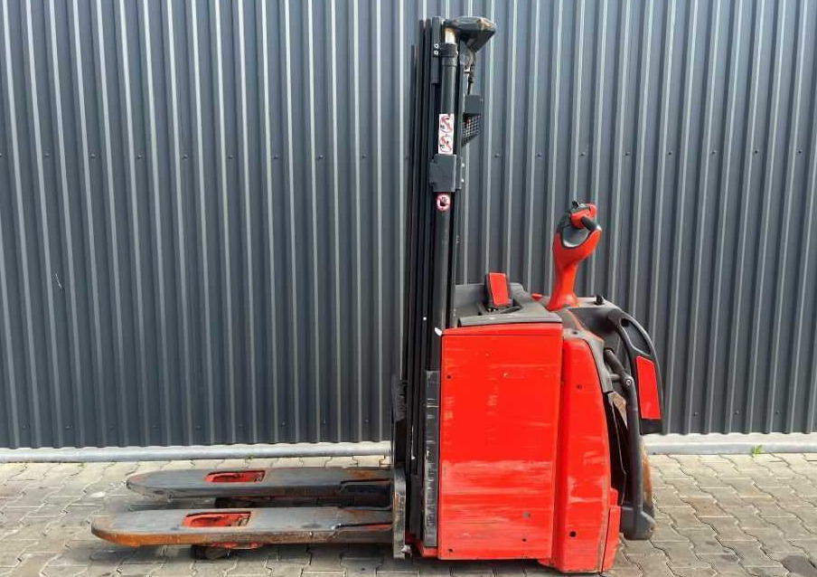 Linde L14APi - Stacker: picture 2 Linde L14APi - Stacker: picture 2