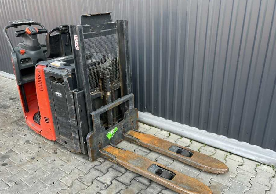 Linde N20L - Order picker: picture 3 Linde N20L - Order picker: picture 3