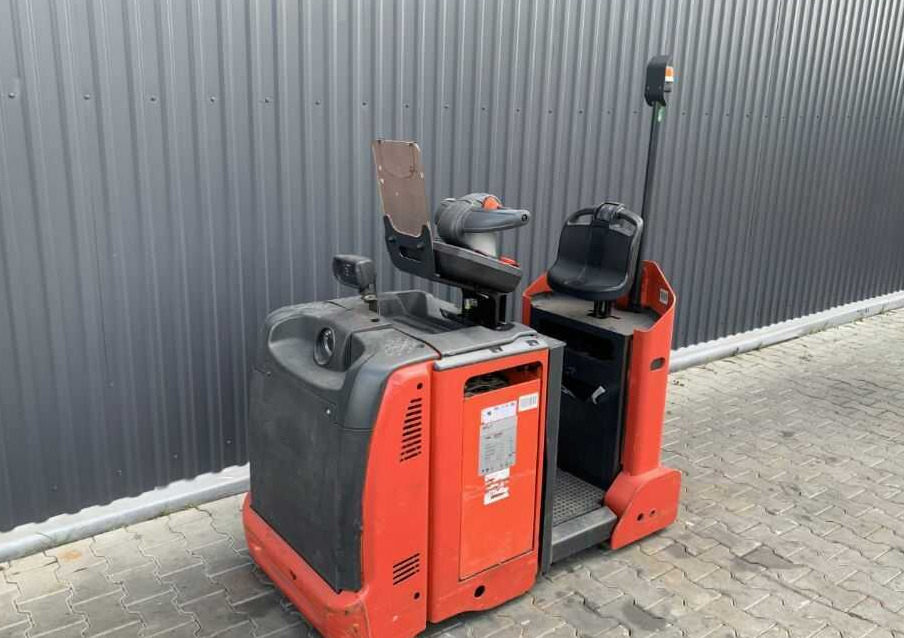 Linde P30C - Tow tractor: picture 1 Linde P30C - Tow tractor: picture 1