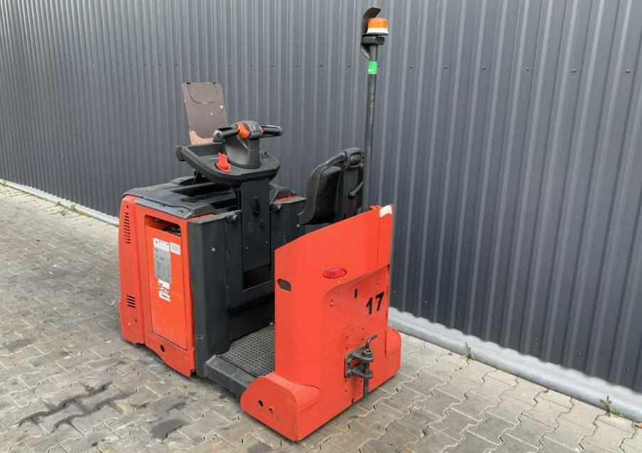 Linde P30C - Tow tractor: picture 3 Linde P30C - Tow tractor: picture 3