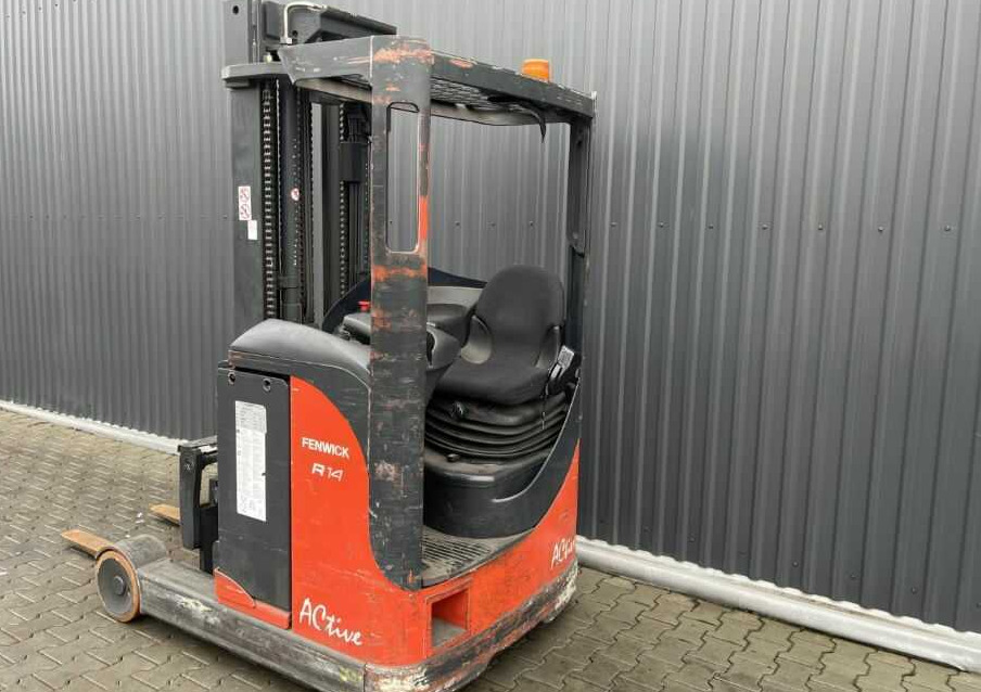 Linde R14S - Reach truck: picture 3 Linde R14S - Reach truck: picture 3
