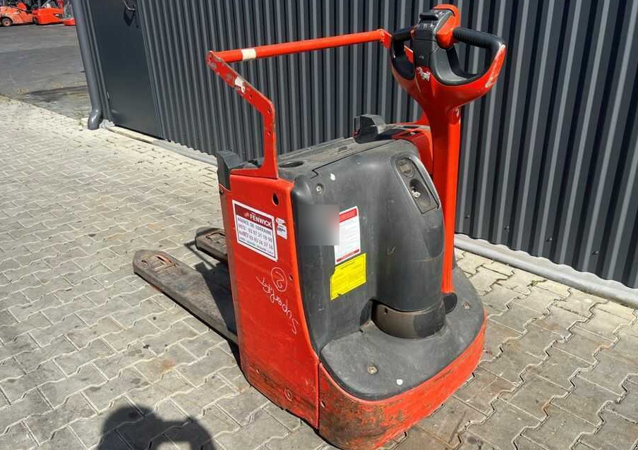 Linde T16L - Pallet truck: picture 3 Linde T16L - Pallet truck: picture 3