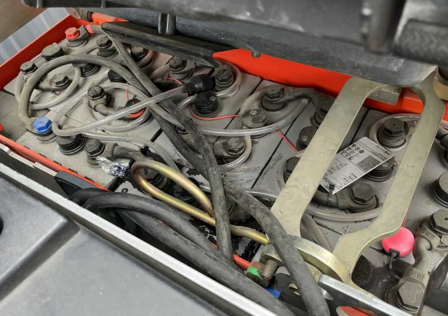 Linde V08-02 - Order picker: picture 4 Linde V08-02 - Order picker: picture 4