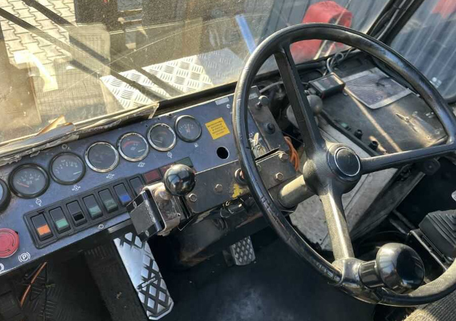 Svetruck 960-28 - Diesel forklift: picture 5 Svetruck 960-28 - Diesel forklift: picture 5
