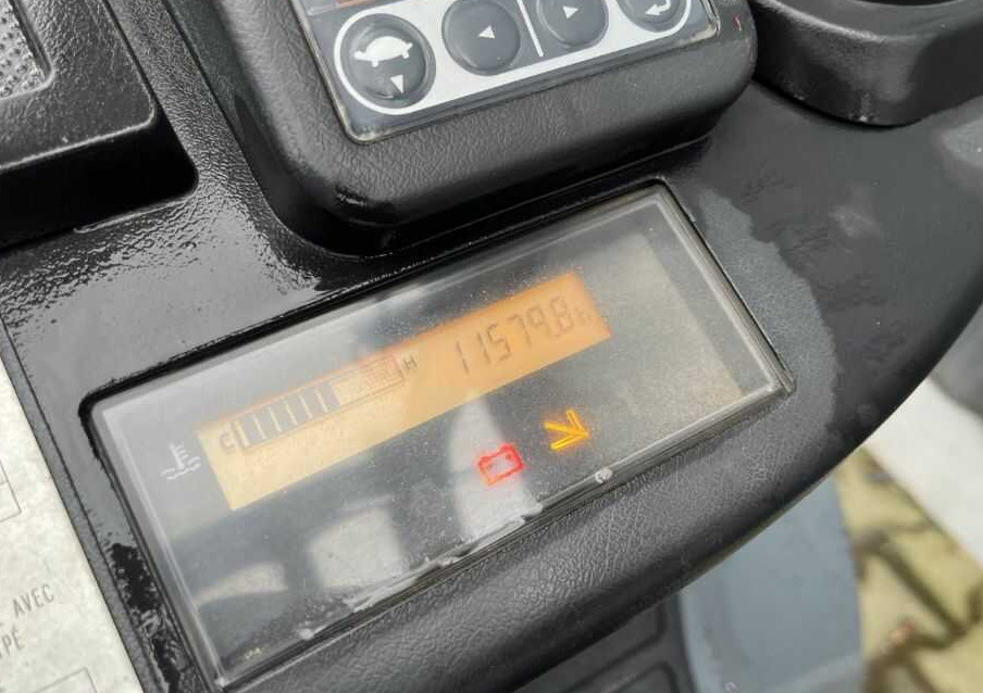 Toyota 8FGF25 - LPG forklift: picture 5 Toyota 8FGF25 - LPG forklift: picture 5