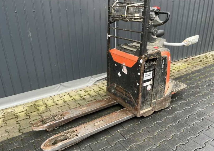 Toyota LPE200 - Pallet truck: picture 1 Toyota LPE200 - Pallet truck: picture 1