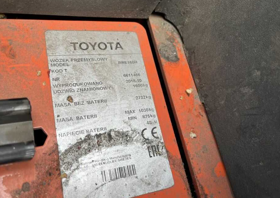 Toyota RRE160H - Reach truck: picture 4 Toyota RRE160H - Reach truck: picture 4