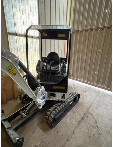 Bobcat E14 - Mini excavator: picture 3 Bobcat E14 - Mini excavator: picture 3