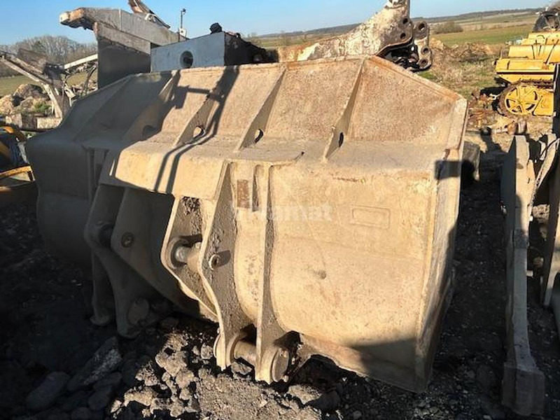 Caterpillar 973D - Bucket: picture 5 Caterpillar 973D - Bucket: picture 5