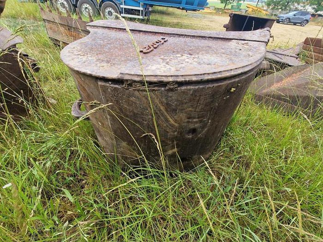 Esco Liebherr 912 - Excavator bucket: picture 5 Esco Liebherr 912 - Excavator bucket: picture 5