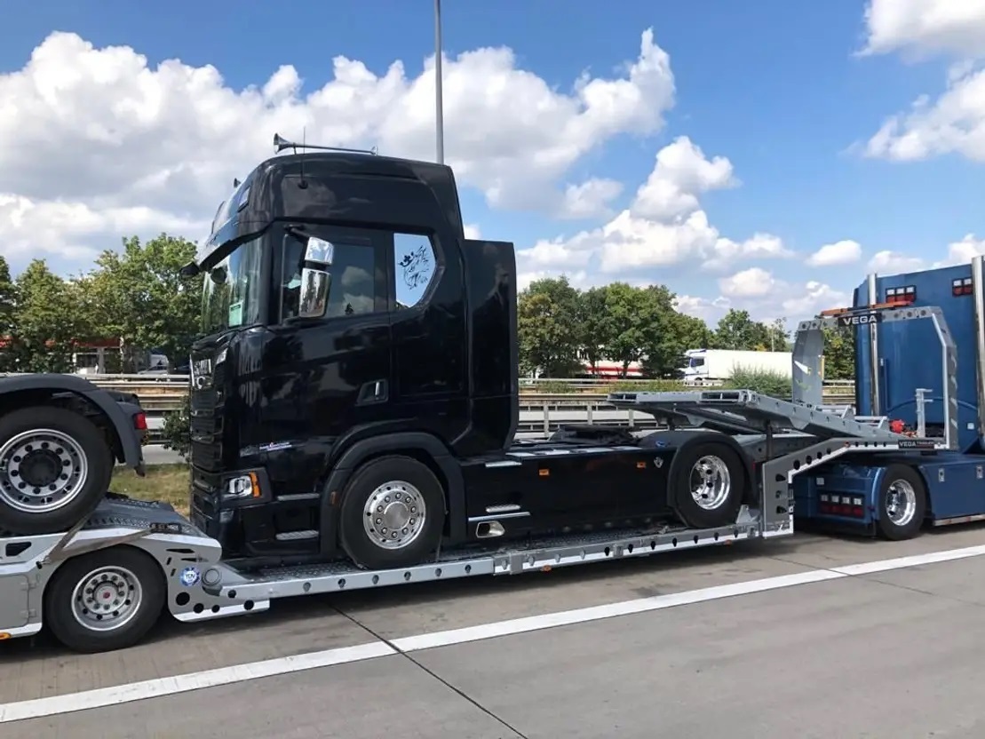New Autotransporter semi-trailer PROMAX 3 AXLE TRUCK CARRIER: picture 12