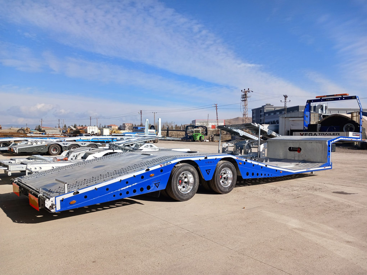 VEGA TRAILER ARLA TRUCK CARRIER - Autotransporter semi-trailer: picture 3 VEGA TRAILER ARLA TRUCK CARRIER - Autotransporter semi-trailer: picture 3