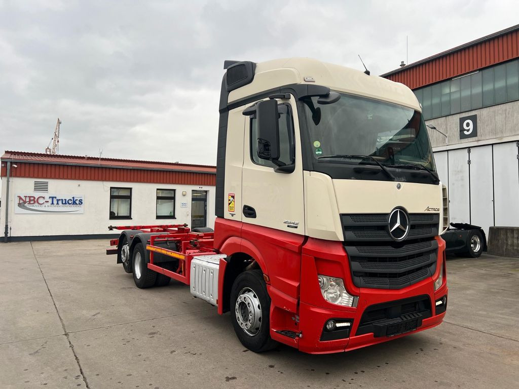 Mercedes-Benz ACTROS 2542 * RETARDER * KLIMA * LIFTACHSE * - Container transporter/ Swap body truck: picture 3 Mercedes-Benz ACTROS 2542 * RETARDER * KLIMA * LIFTACHSE * - Container transporter/ Swap body truck: picture 3