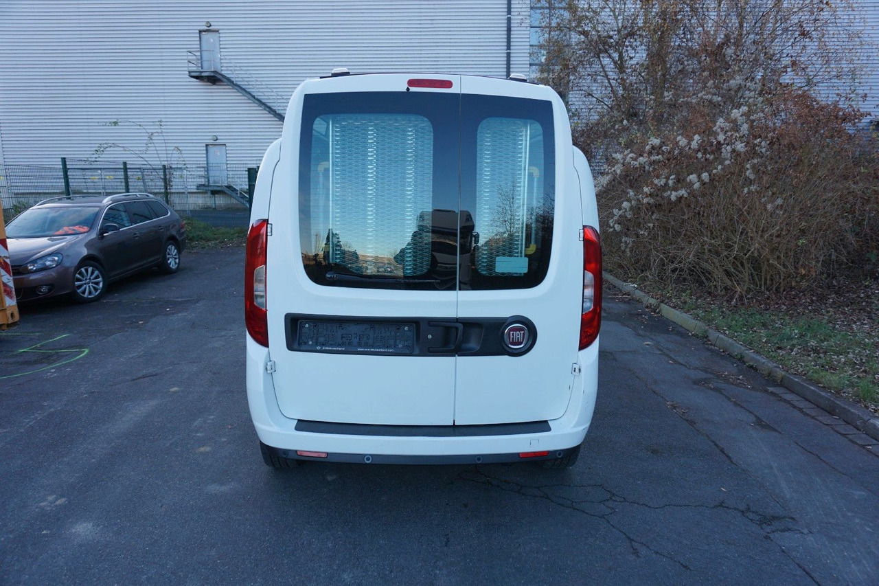 Fiat Doblo 1.6 16V Multijet 88kW Rollstuhlumbau - Passenger van: picture 5 Fiat Doblo 1.6 16V Multijet 88kW Rollstuhlumbau - Passenger van: picture 5