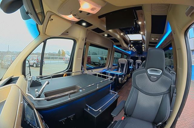 Mercedes-Benz Sprinter 319 VIP 8+1 Mercedes-Benz Sprinter 319 VIP 8+1 - Minibus, Passenger van: picture 4 Mercedes-Benz Sprinter 319 VIP 8+1 Mercedes-Benz Sprinter 319 VIP 8+1 - Minibus, Passenger van: picture 4