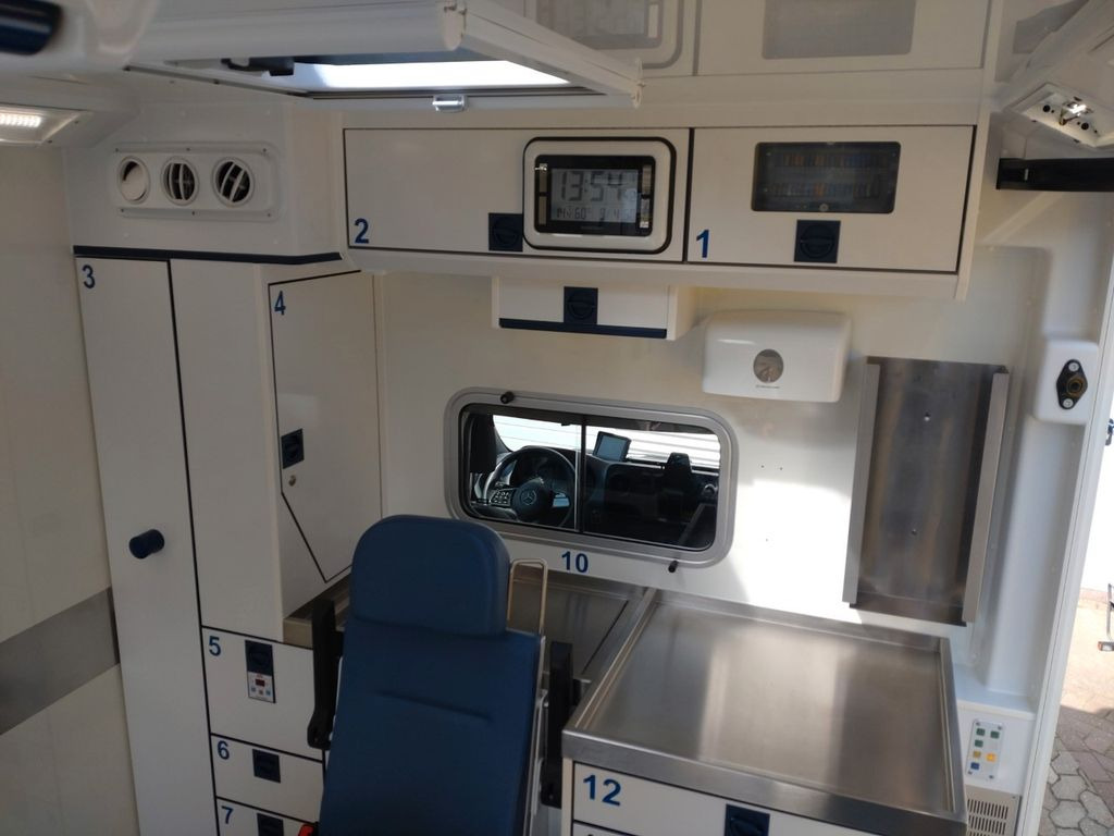 Mercedes-Benz Sprinter 519 / ATM 0km 4x on Stock - Ambulance: picture 5 Mercedes-Benz Sprinter 519 / ATM 0km 4x on Stock - Ambulance: picture 5
