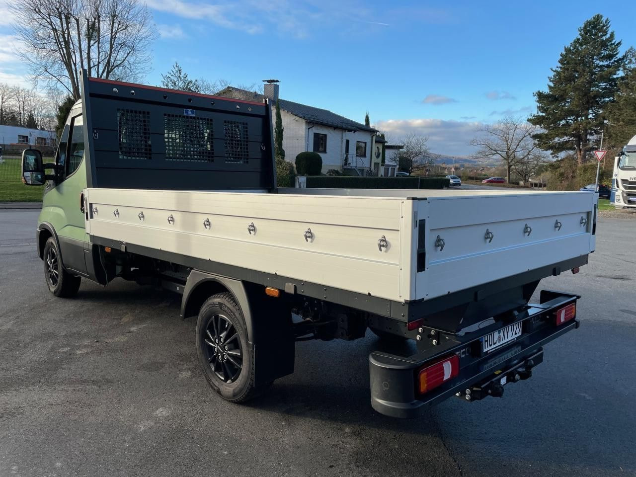 Iveco Daily 35S14A8 Euro6 Klima AHK Navi ZV Iveco Daily 35S14A8 Euro6 Klima AHK Navi ZV - Flatbed van: picture 5 Iveco Daily 35S14A8 Euro6 Klima AHK Navi ZV Iveco Daily 35S14A8 Euro6 Klima AHK Navi ZV - Flatbed van: picture 5