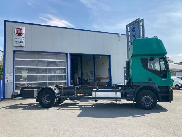Iveco Stralis AT190S31/FP CM TOPSLEEPER Euro5 Intarder - Container transporter/ Swap body truck: picture 3 Iveco Stralis AT190S31/FP CM TOPSLEEPER Euro5 Intarder - Container transporter/ Swap body truck: picture 3