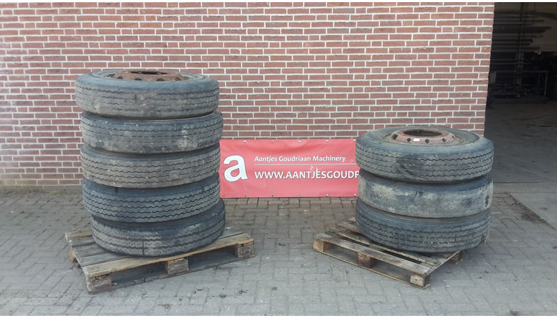 10R22,5 wielen - Wheels and tires: picture 3 10R22,5 wielen - Wheels and tires: picture 3