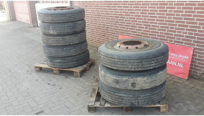 10R22,5 wielen - Wheels and tires: picture 1 10R22,5 wielen - Wheels and tires: picture 1