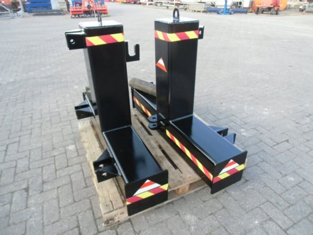 COMBI frontgewicht - werktuigendrager - Counterweight for Agricultural machinery: picture 1 COMBI frontgewicht - werktuigendrager - Counterweight for Agricultural machinery: picture 1