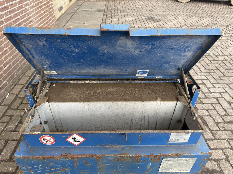 IBC tank - Tank truck: picture 5 IBC tank - Tank truck: picture 5