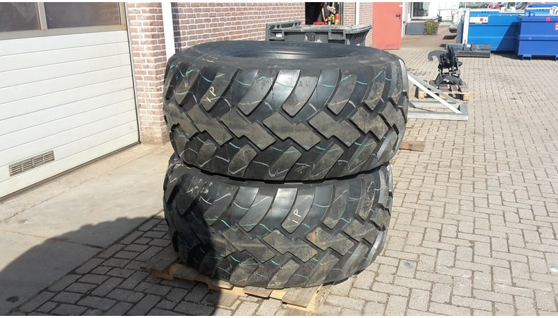 Onbekend Coverbanden - Tire for Agricultural machinery: picture 1 Onbekend Coverbanden - Tire for Agricultural machinery: picture 1