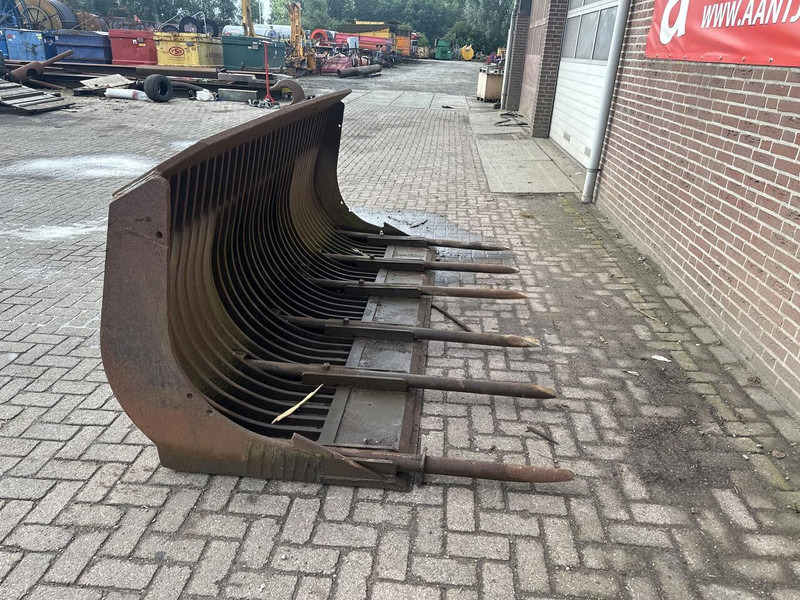 Onbekend - Soil tillage equipment: picture 3 Onbekend - Soil tillage equipment: picture 3