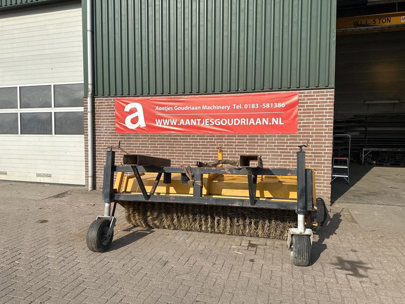 Onbekend Rolbezem - Broom: picture 1 Onbekend Rolbezem - Broom: picture 1
