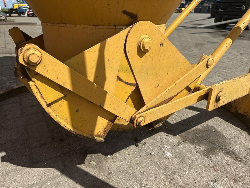 Betonstortkubel staand rond onderlosser - Gebruikt - Bucket for Construction machinery: picture 5 Betonstortkubel staand rond onderlosser - Gebruikt - Bucket for Construction machinery: picture 5